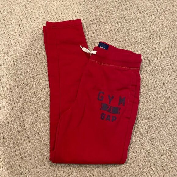 🔆3/$25🔆 Gap Sweatpants Red Size 8 (M) Boys BNWOT - Picture 1 of 6